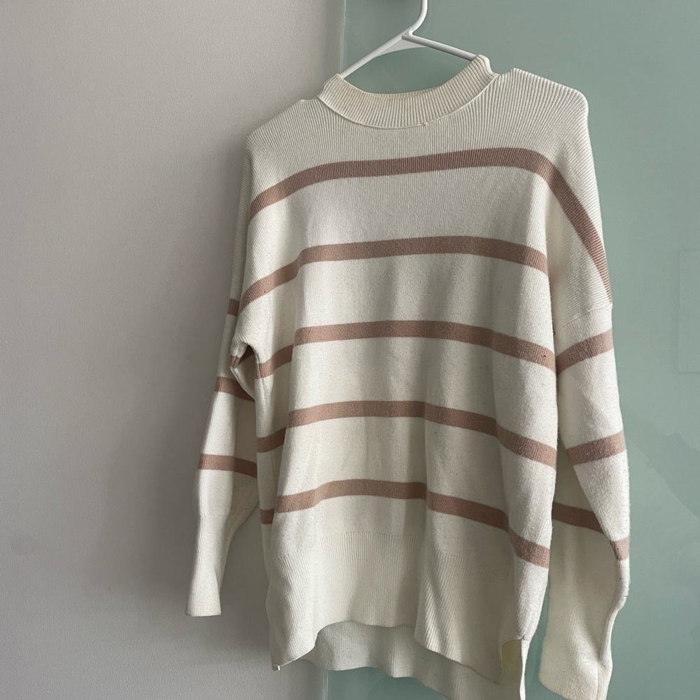 Abercrombie & Fitch Cream and Tan Striped Mockneck Sweater